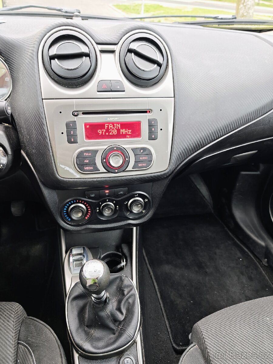 Alfa Romeo MiTo 1.4 70 KW Bose - 13