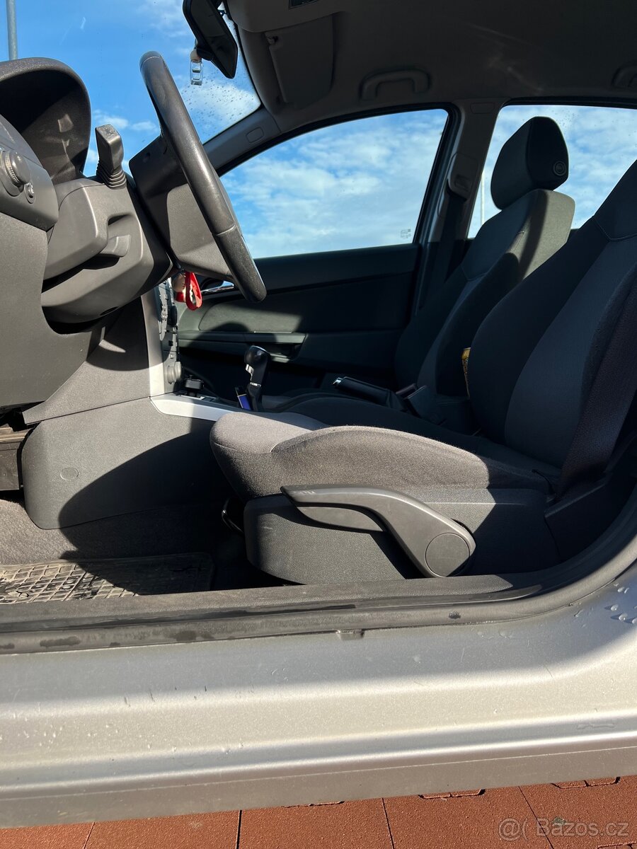 Opel Astra 1.6 Benzín - 13