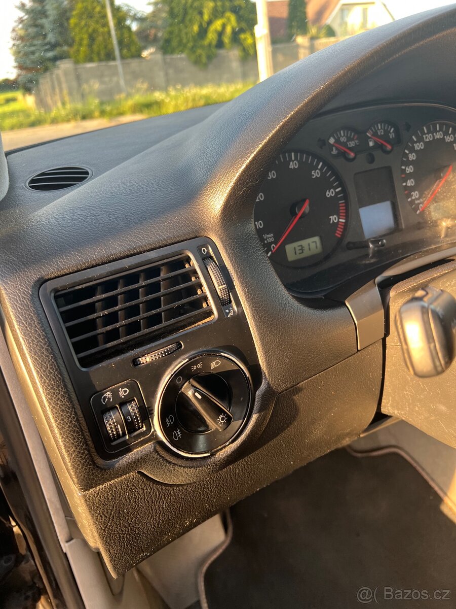 VW bora 2.3 V5 - 13