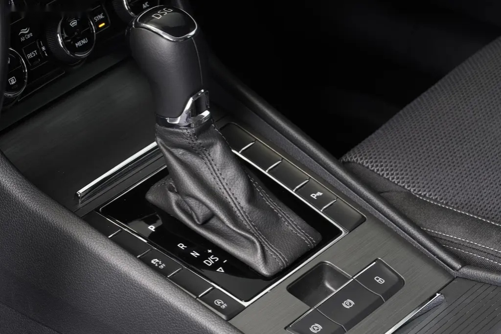 Škoda Superb, 2.0TSI,Style,DSG,Virtual,Tažné - 13