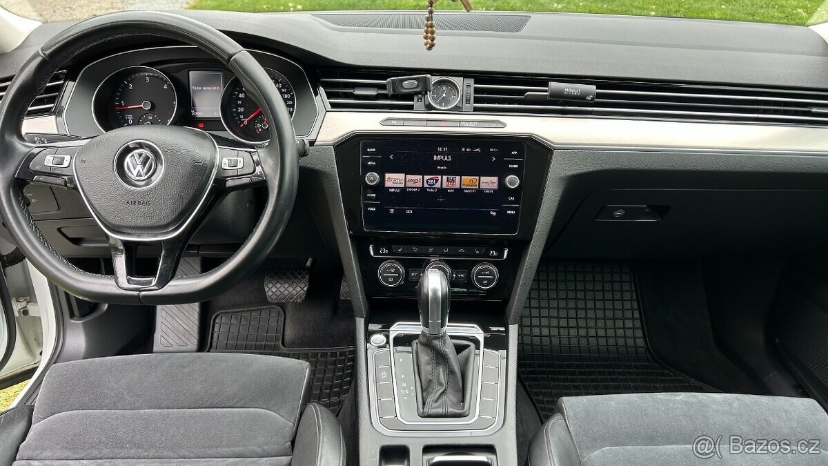 VW Passat B8 Variant Highline 2.0TDI 110kW - DPH - 13