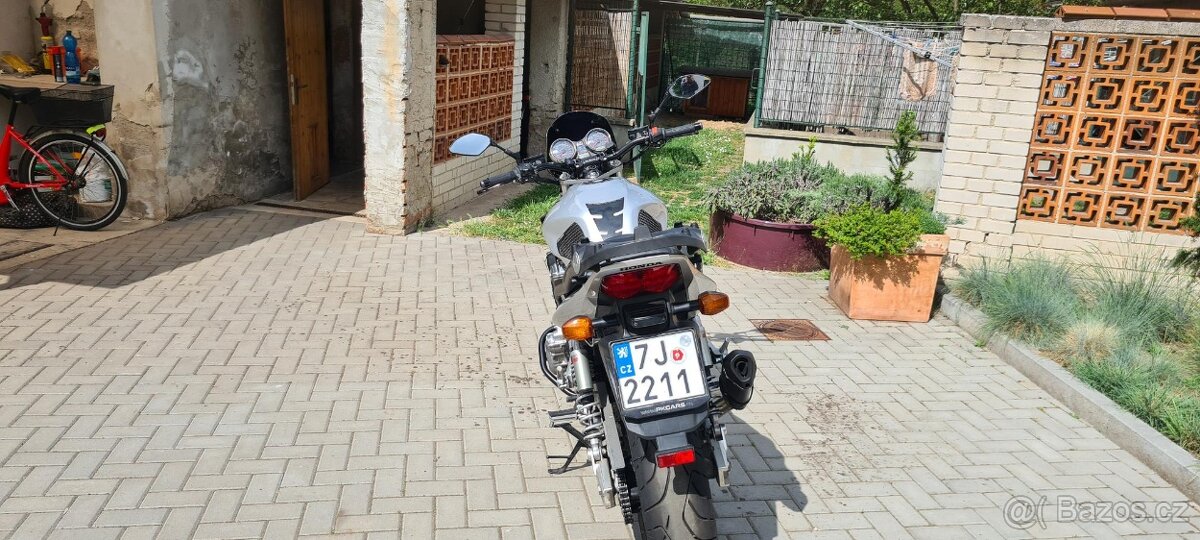 Honda CB 1300 - 13