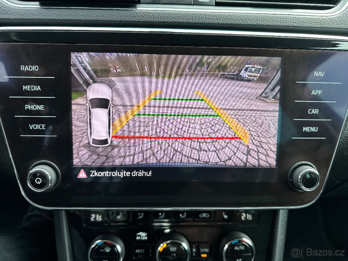 Škoda Superb 1,5 TSi 110 kw TOP STAV-servis za 35000.- - 13