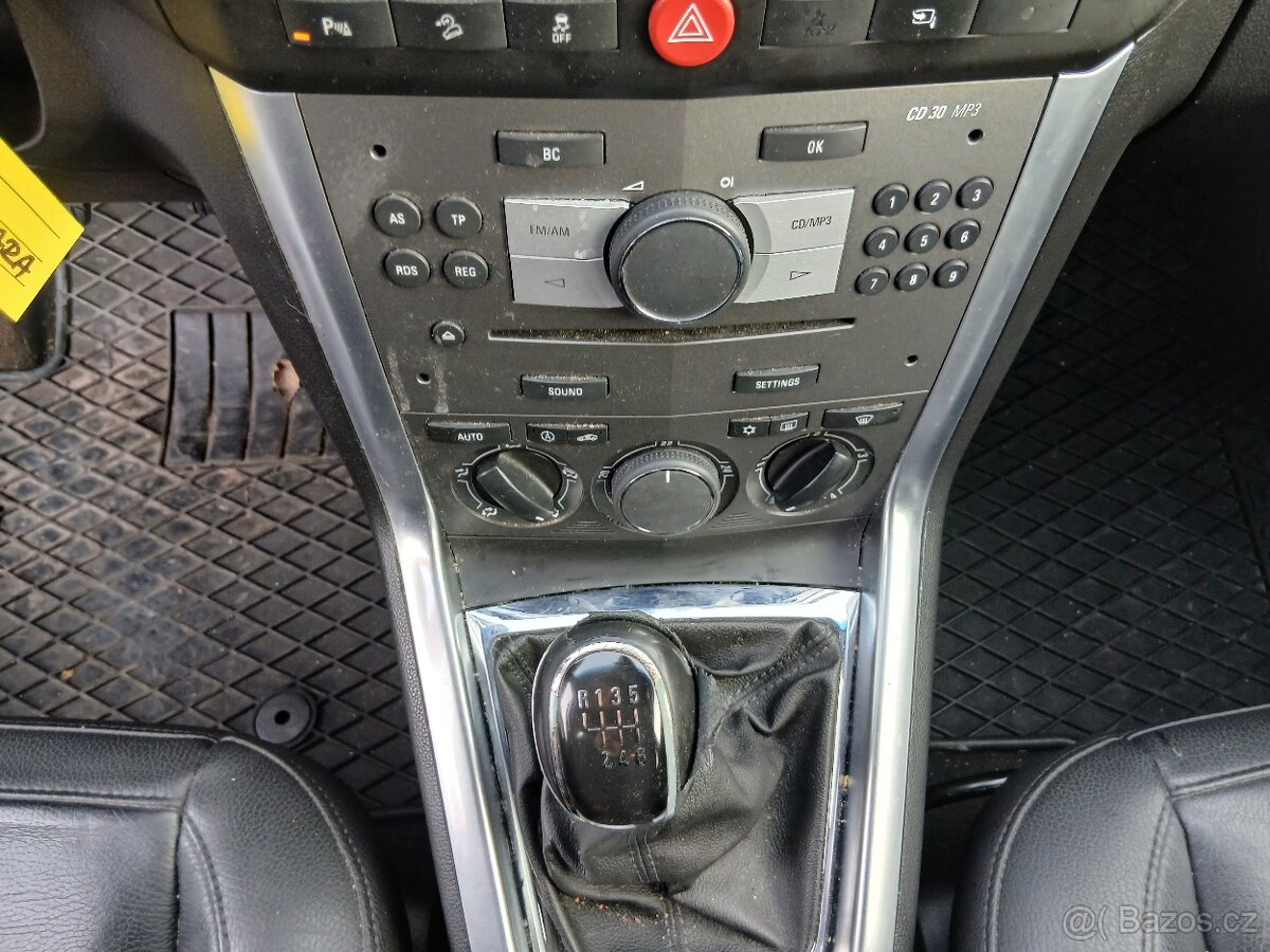Opel Antara, 2.2 CDTI, 4x4, tažné, Cosmo - 13