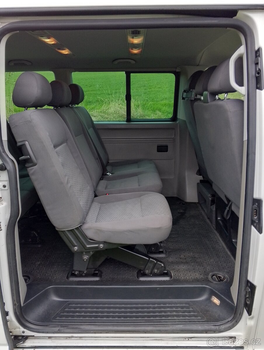 Volkswagen Caravelle 2.0 TDI T5.1 velmi zachovalý - 13