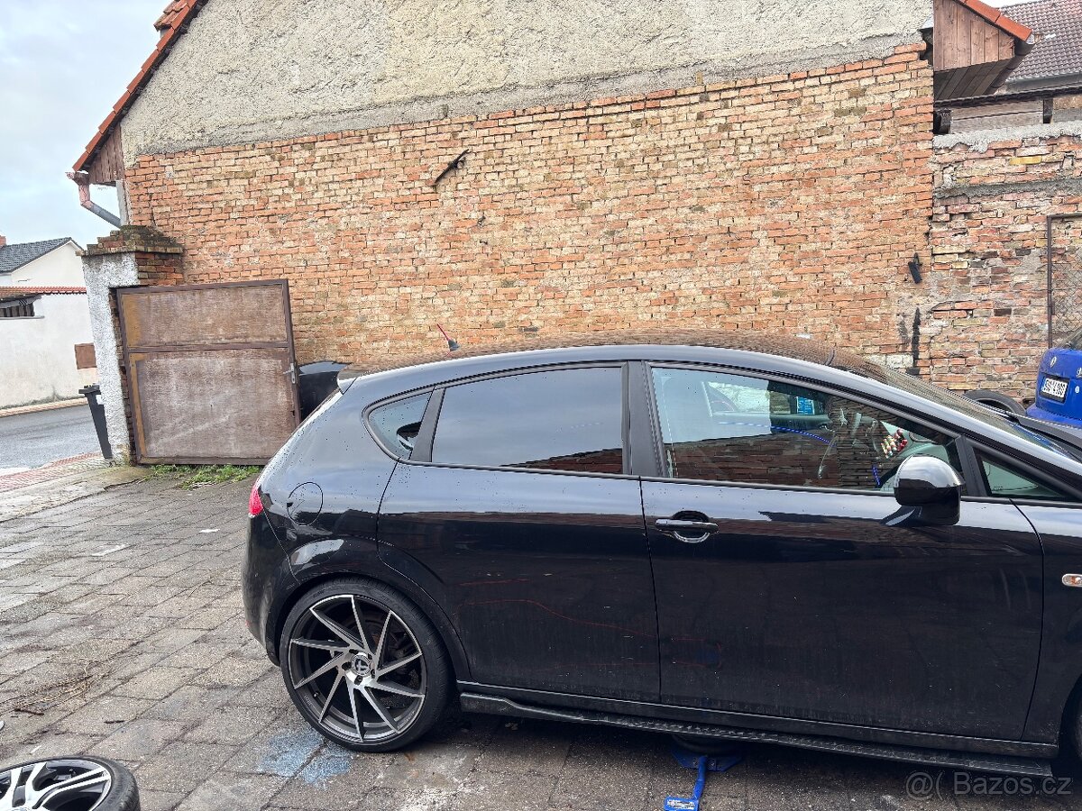 Prodám vyměním Seat Leon FR 2.0 TDi Comon rail 2013 - 13