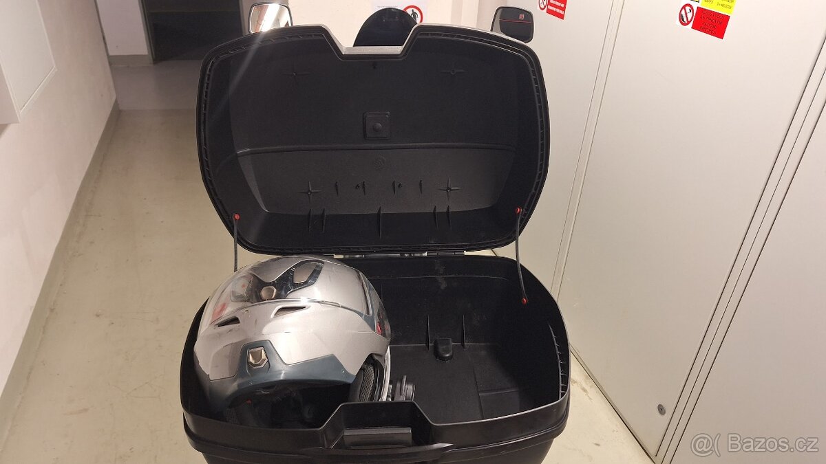 Suzuki XF 650 Freewind - 13