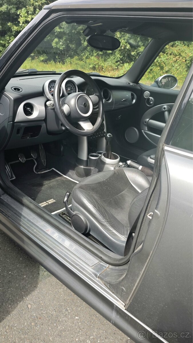 Mini Cooper R53 JCW - 13