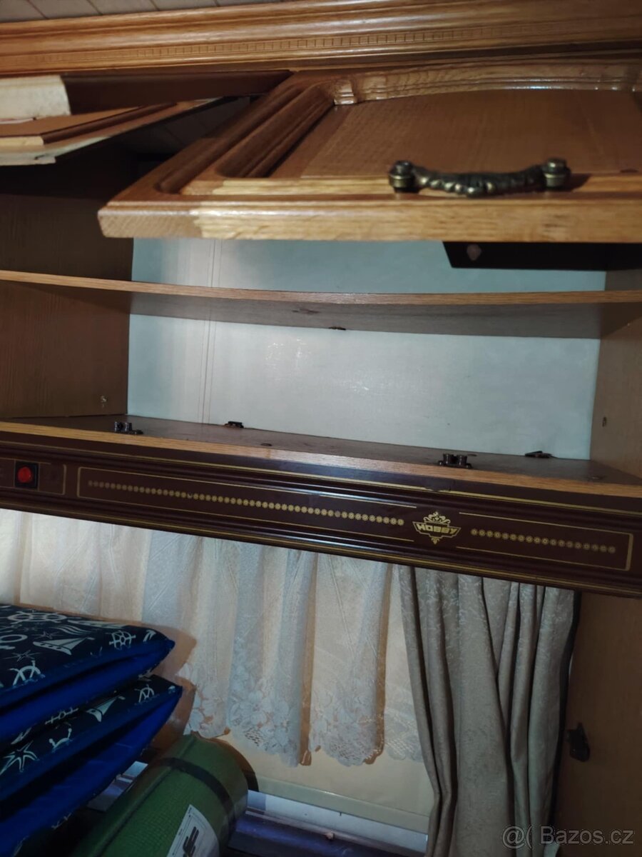 Pronajmu karavan - 13