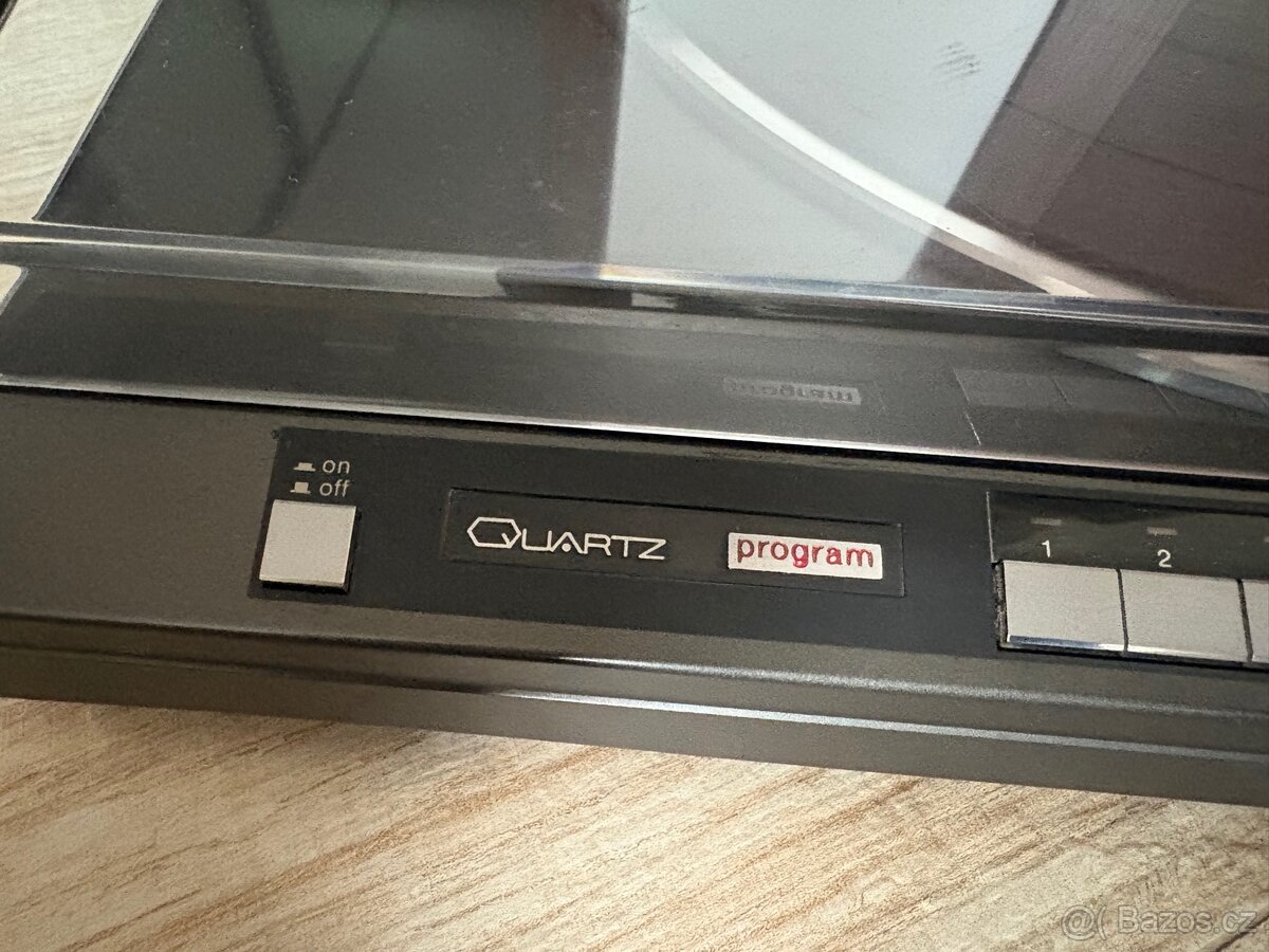 Tangenciální gramofon Technics SL-QL15 - 13