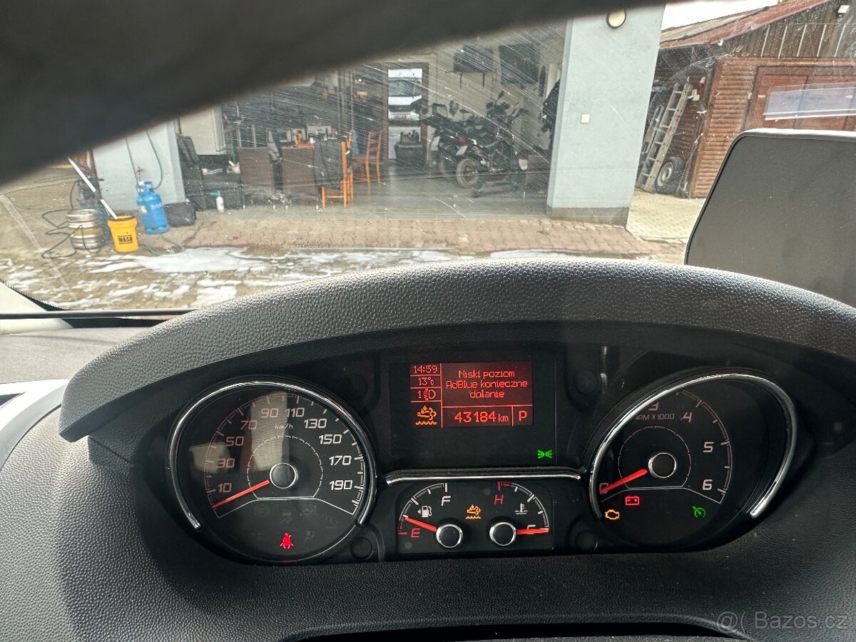 Obytný auto Burstner - 13