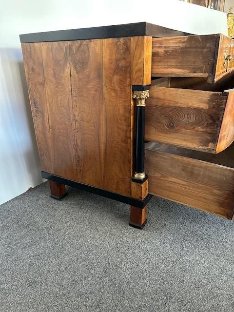 Komoda biedermeier hezký model. - 13