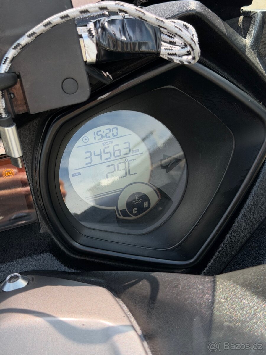 Yamaha Xmax 125 - 13