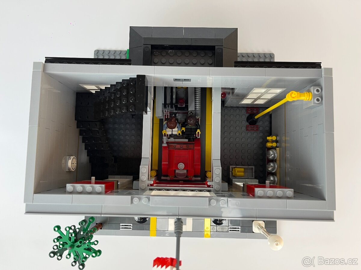 Lego 10197 Fire Brigade - 13