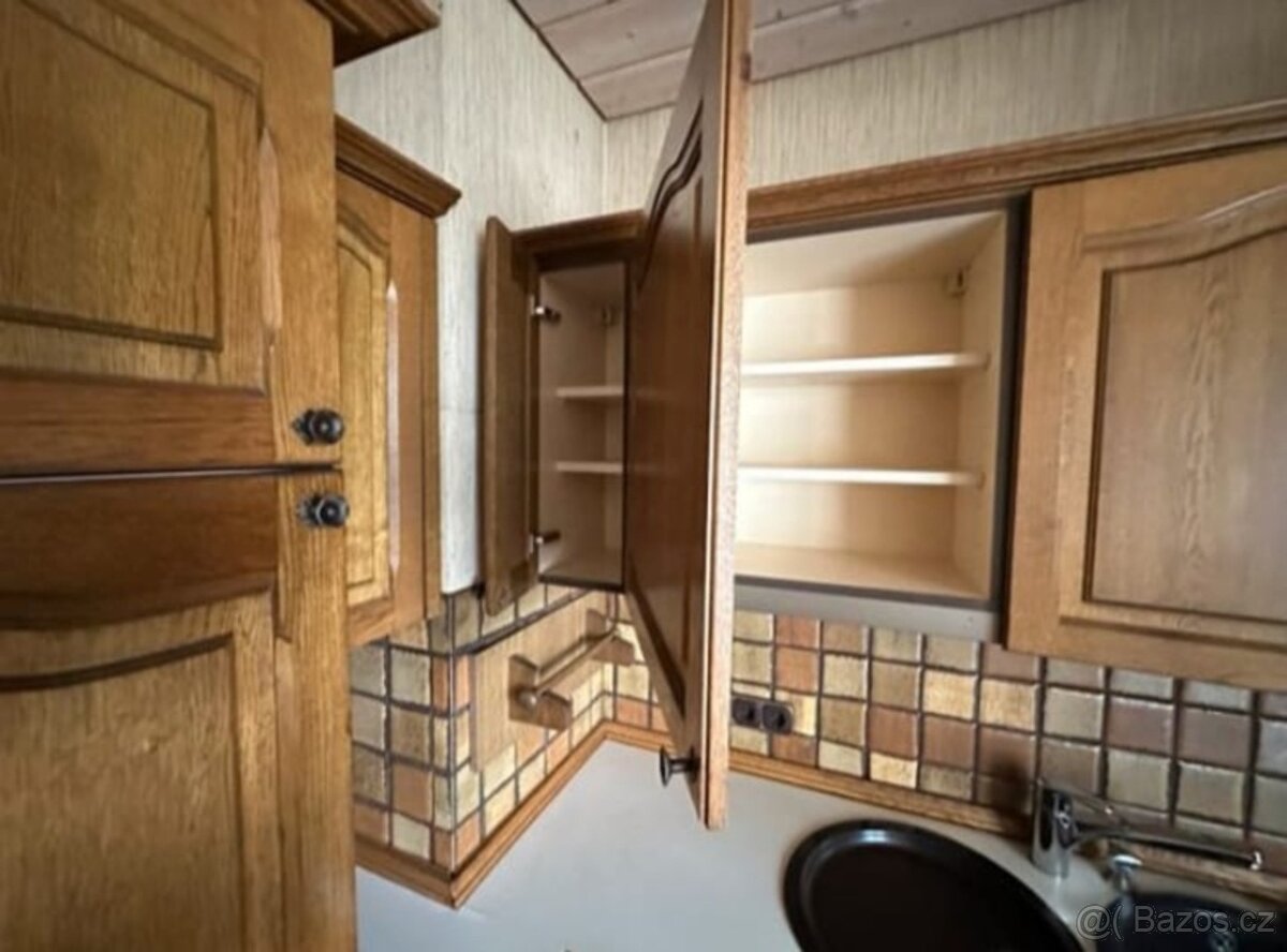 Dubová rustikální linka včetně spotřebičů, 5045 - 13