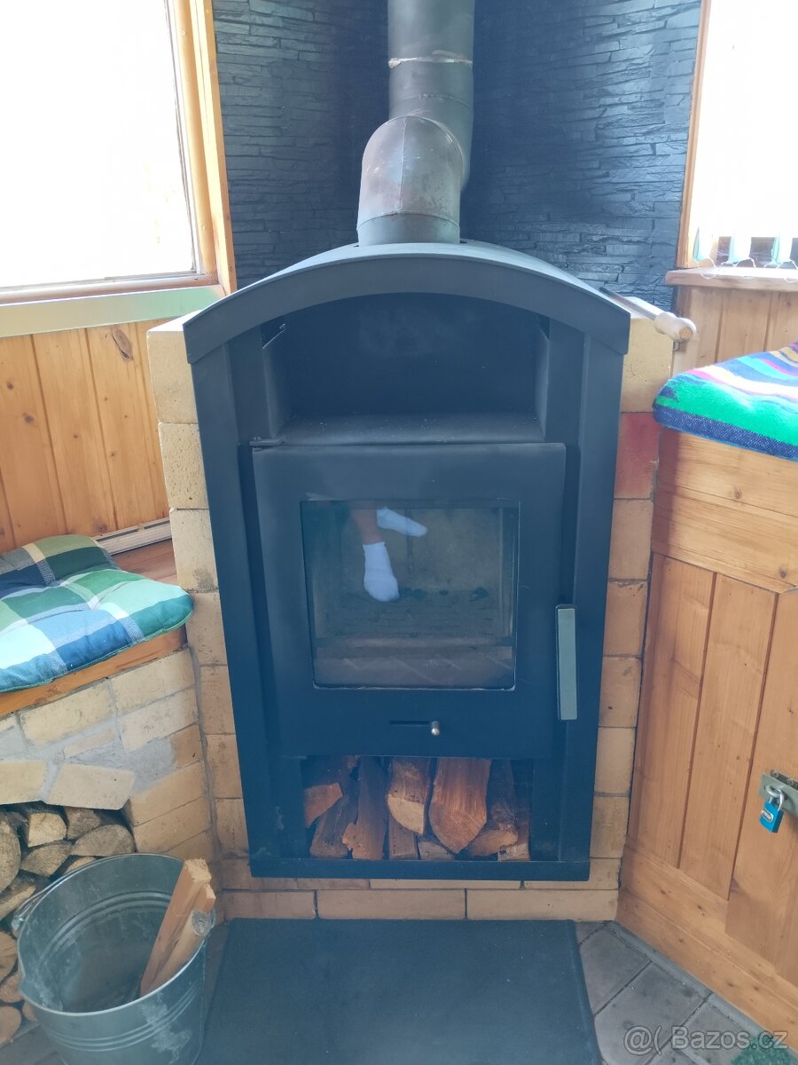 Prodej KARAVANU s Dřevěnou přístavbou . - 13