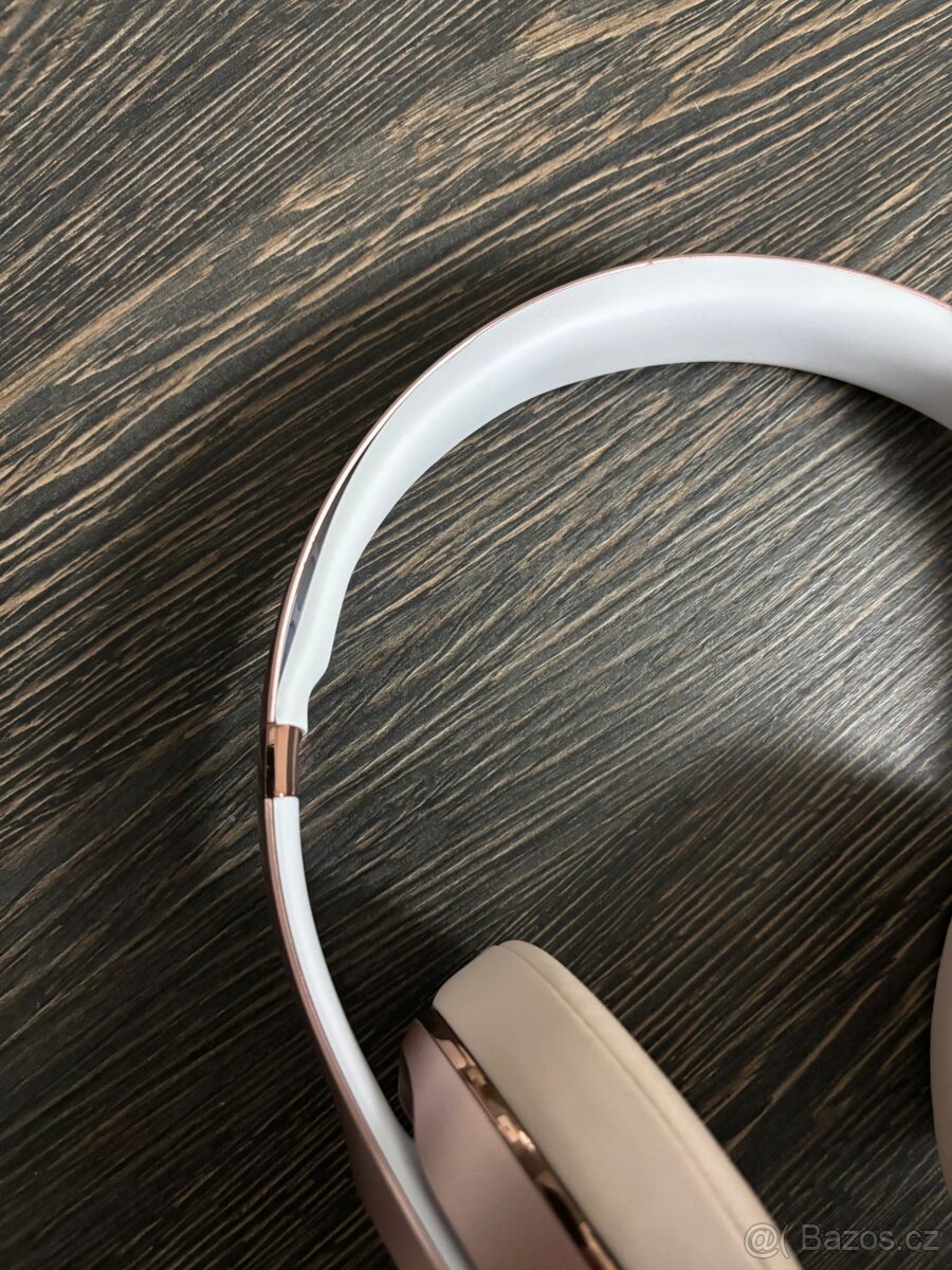 Bezdrátová sluchátka Beats Solo3 Wireless - 13