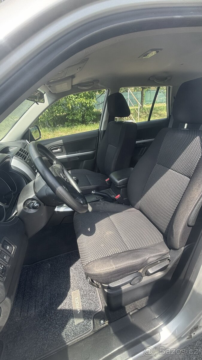 SUZUKI GRAND VITARA II 2.0 - 13