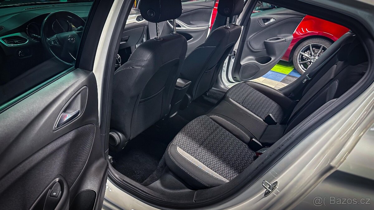 Opel Astra 1.2 Turbo, 107 kW, r. v. 2020 - 13