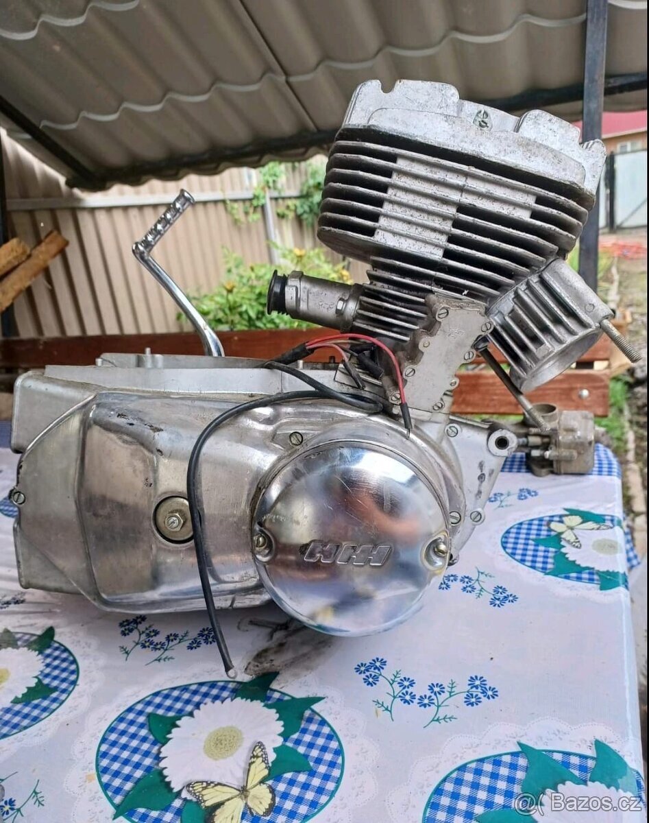 Originální nový motor uloženka IŽ PLANETA IŽ JUPITER IŽ350 - 13