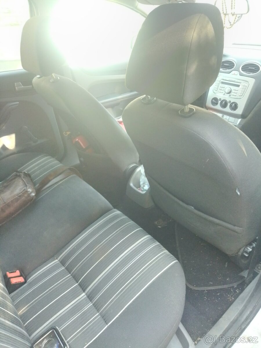 Ford Focus 1.6 benzin 2008 - 13