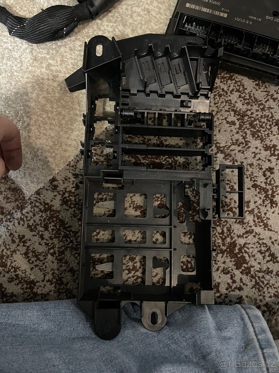 Díly na Audi a6 c6 - 13