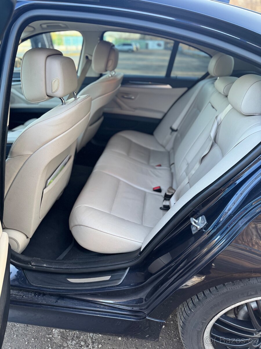 BMW F10 530 XD - 13
