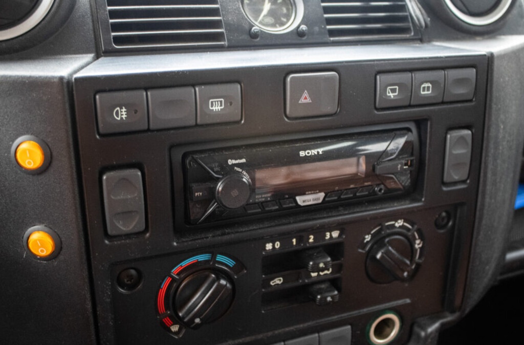 Land Rover Defender 110 SW, 90kW, (2007) - 13