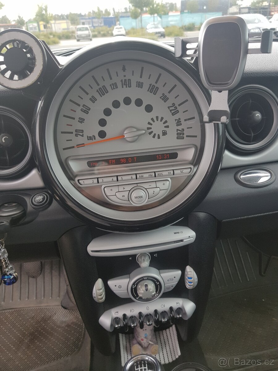 MINI Cooper ONE - 13