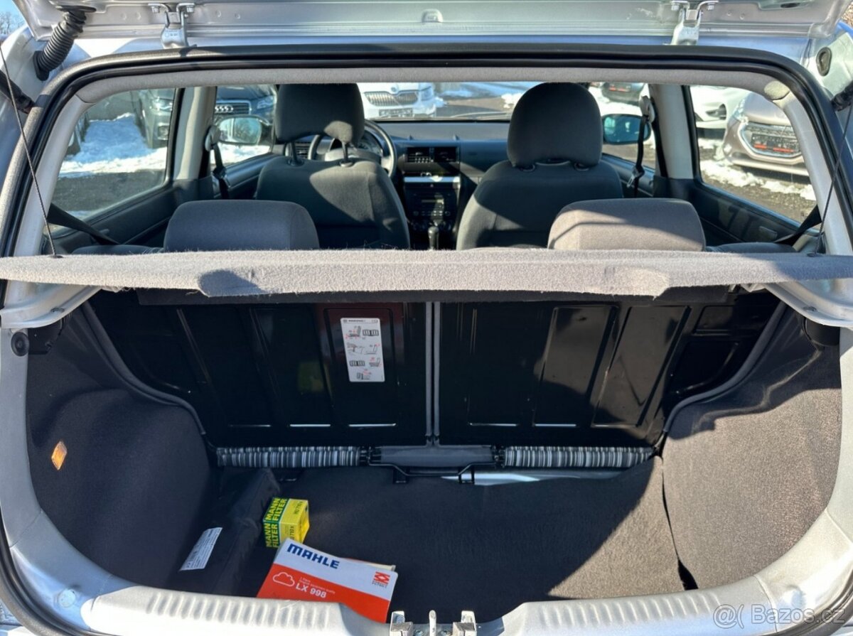 prodám Volkswagen Fox 1.2 40kw - 13