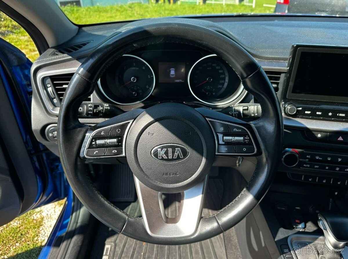 KIA Ceed SW 1.6 CRDi Gold - 13