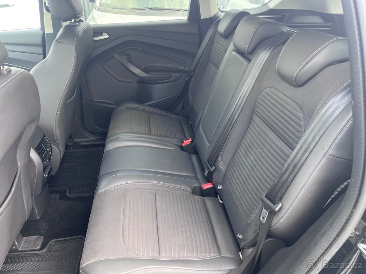 FORD KUGA 1,5 i TITANIUM TOP EDITION 1.MAJITEL - 13