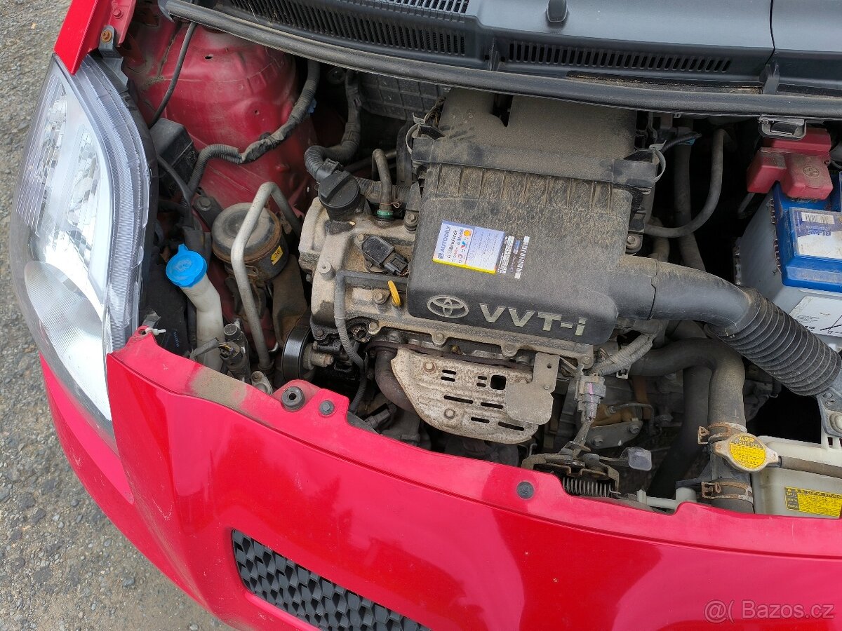 Toyota Yaris 1,3 64 kW - 13