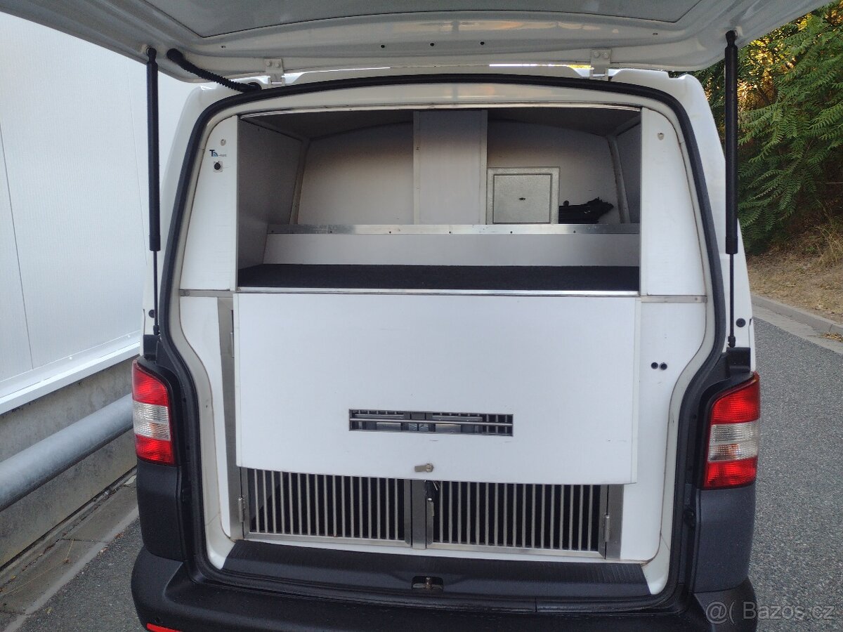VW Transporter T5.1 2.0TDI -- DSG - 13