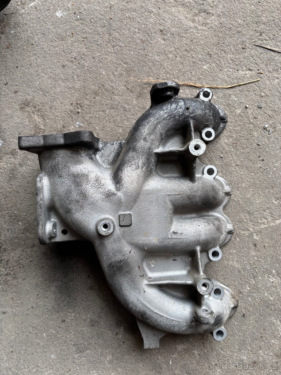 Náhradní díly - 13