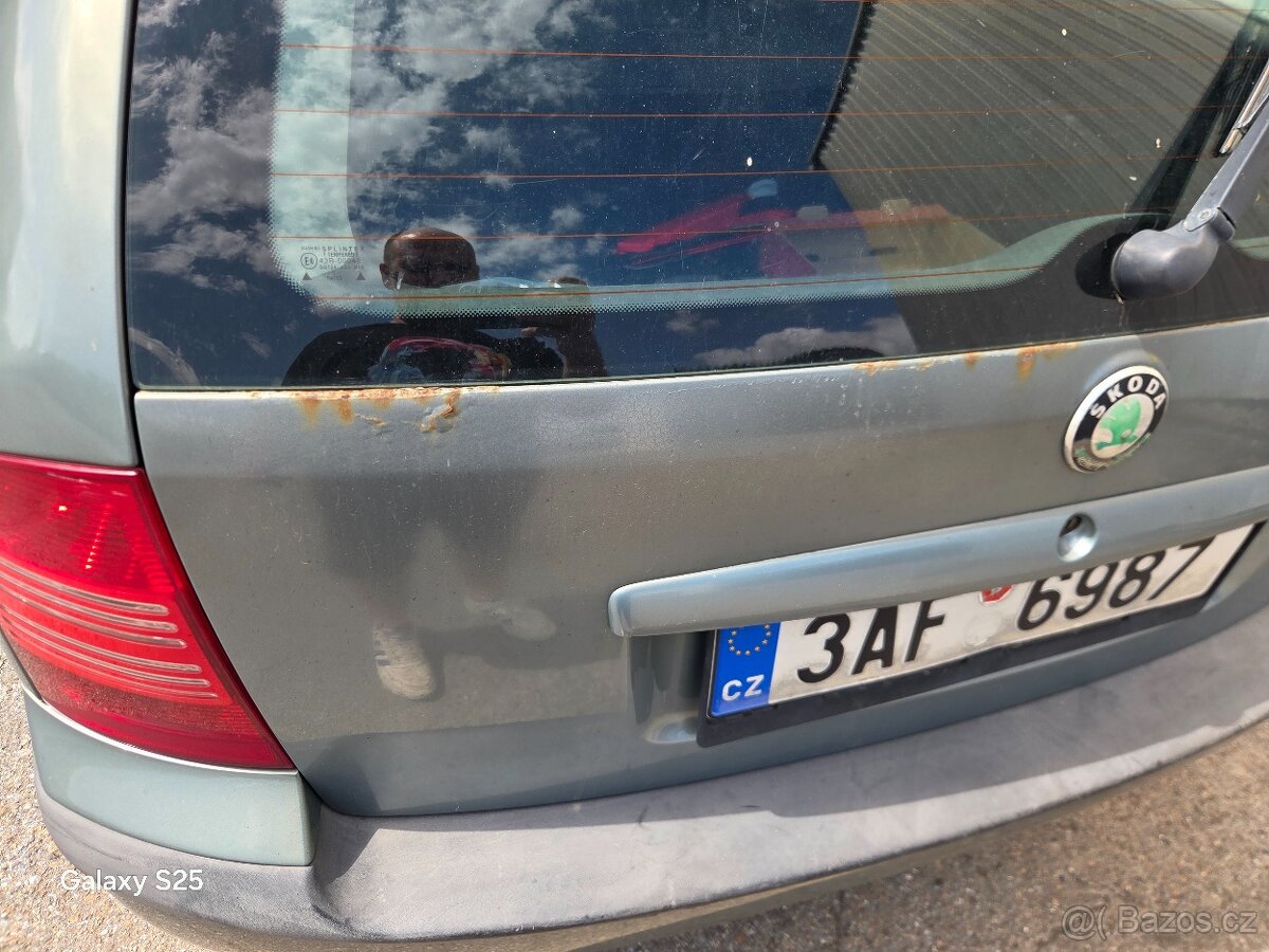 Octavia Combi 1.6 75kw r.v.02 vybava - 13