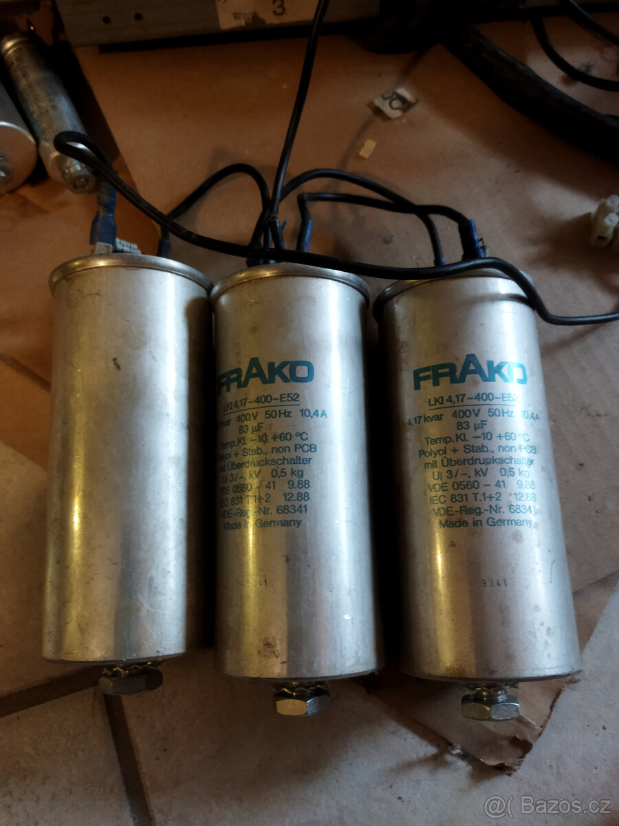 Kompenzační kondenzátory, výkonový rezistor - 13