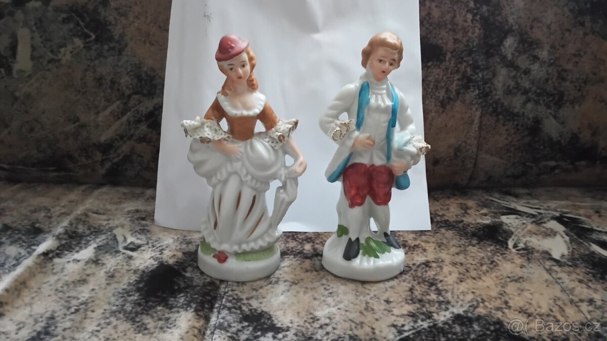 Porcelánové figury,rakev ,a jiné . - 13