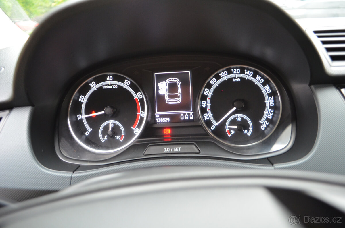 PRODÁM ŠKODA FABIA 1.0TSI COMBI III FACELIFT 2022 - 13