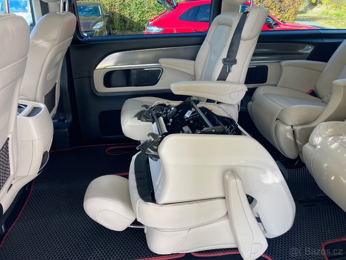 MERCEDES BENZ V 300D AMG 4MATIC PANORAMA 176KW,ČR 1.maj. - 13