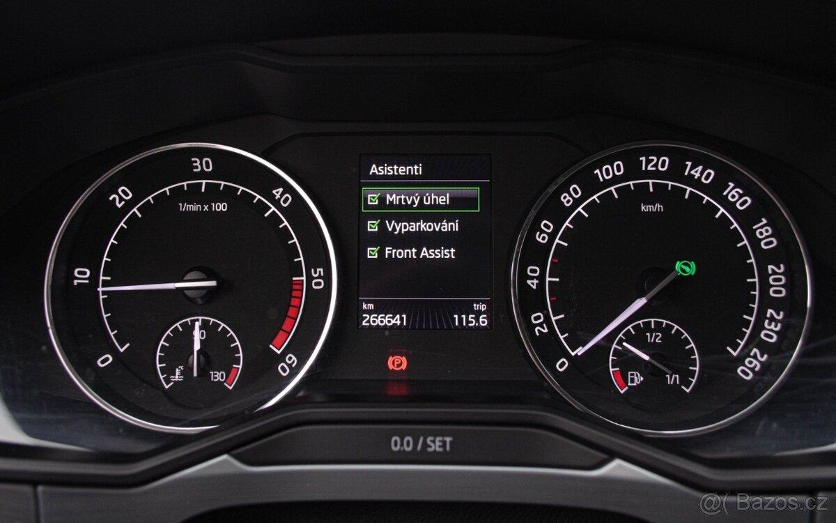 Škoda Superb Combi 2.0 TDI 4x4 DSG Webasto - 13