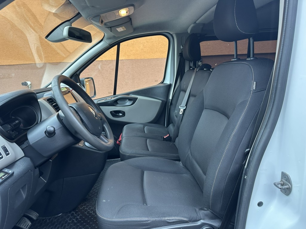 Renault Trafic 1.6dCi 92kW 9 míst - 13