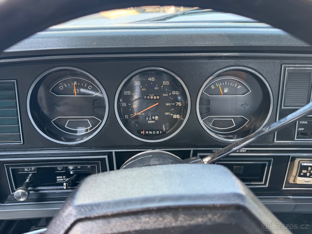 1984 Dodge Ram 200 custom - 13