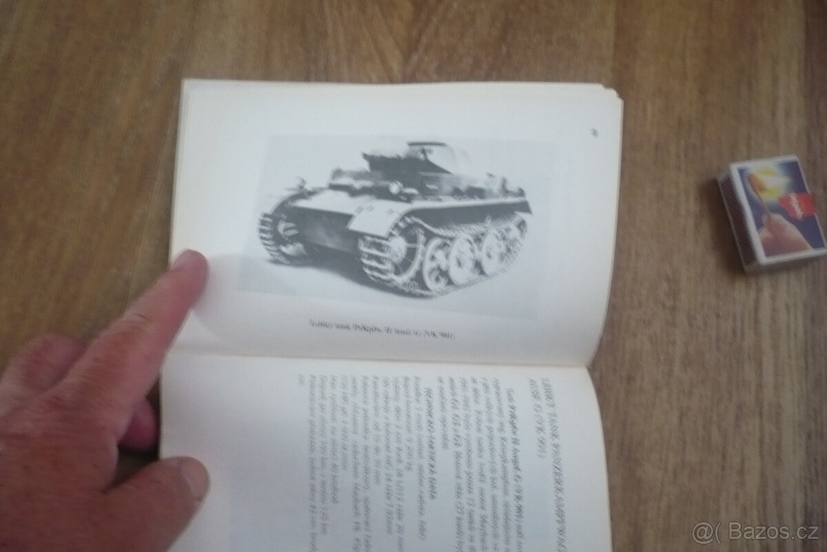 Knihy válka, tanky a Jeep - 13
