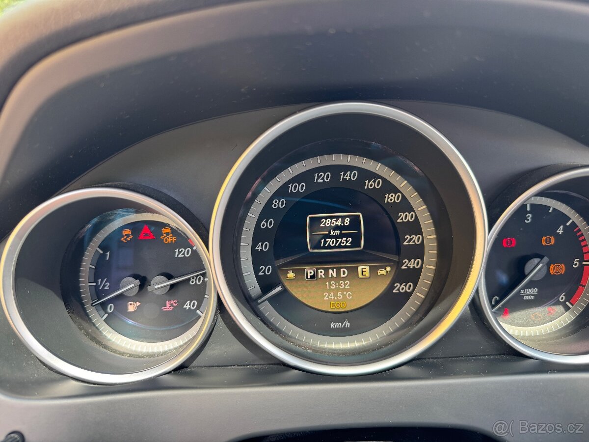 Mercedes Benz c220 w204 2012 - 13