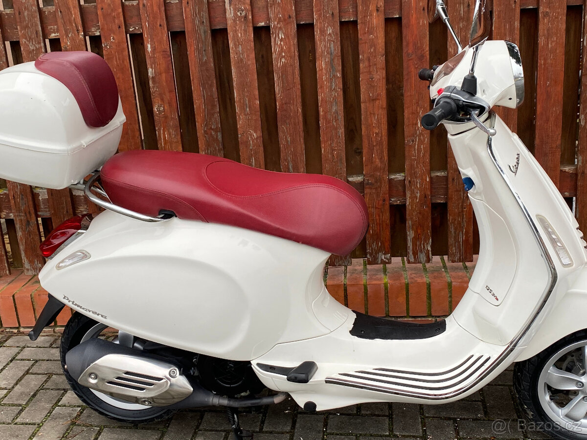 Vespa Primavera 125 3V - 13