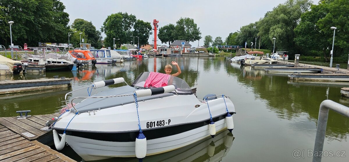 Kajutová loď s novým motorem Yamaha 50 - 13