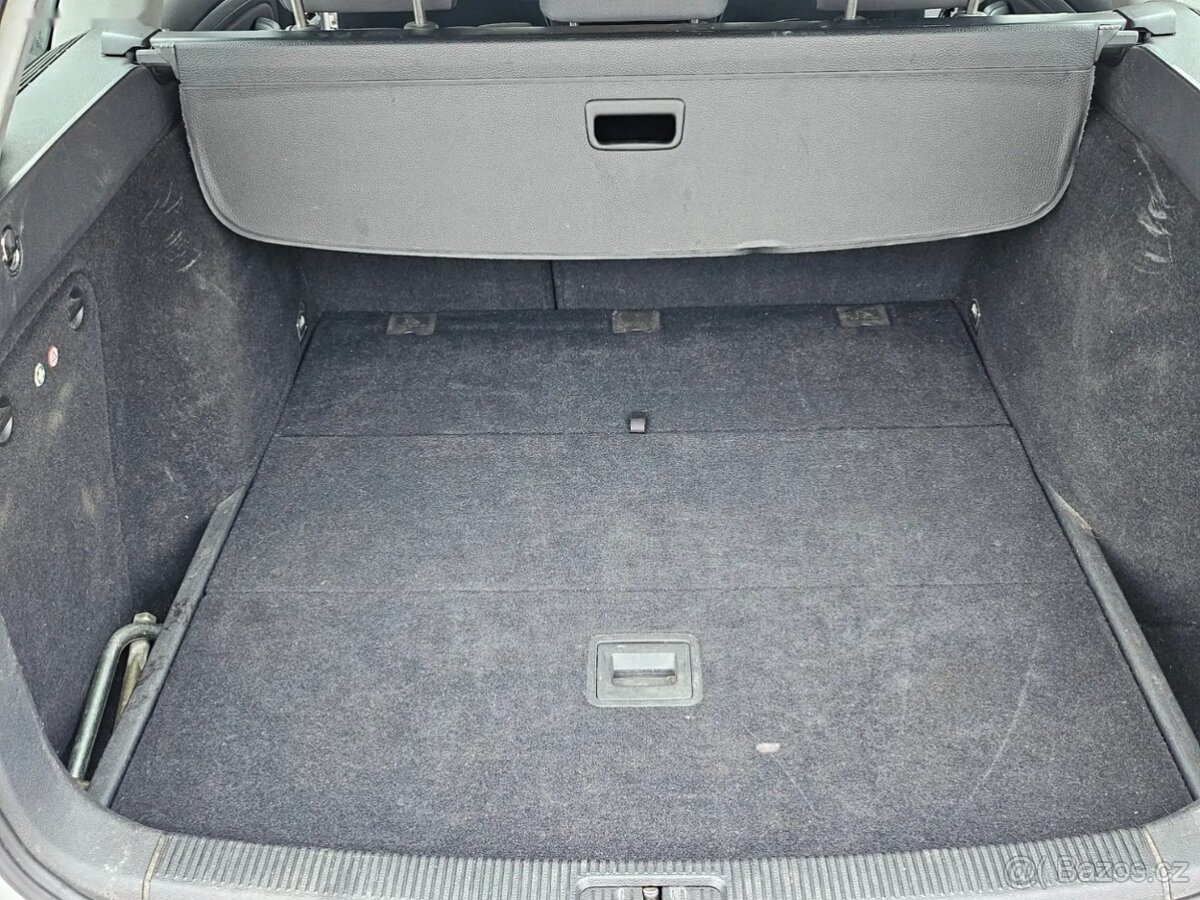Volkswagen Golf Variant - 13