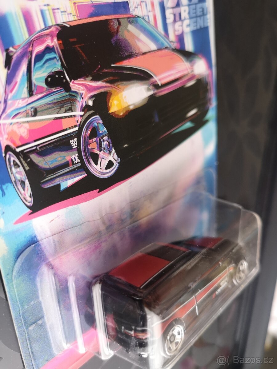 Hot Wheels 90s street scene - 13