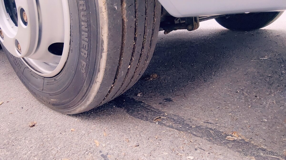 Mercedes-Benz Atego 818 - EURO 6 - skříň+ HČ - 15 palet - 13